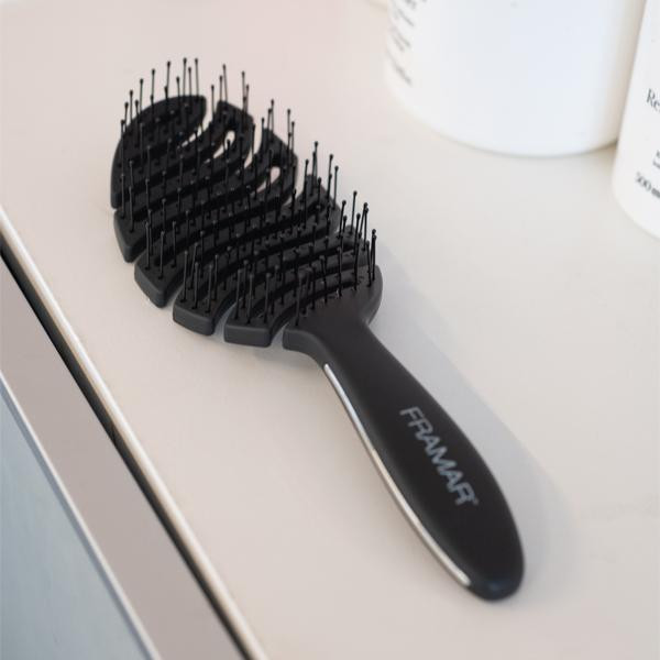 Black - Flex Brush